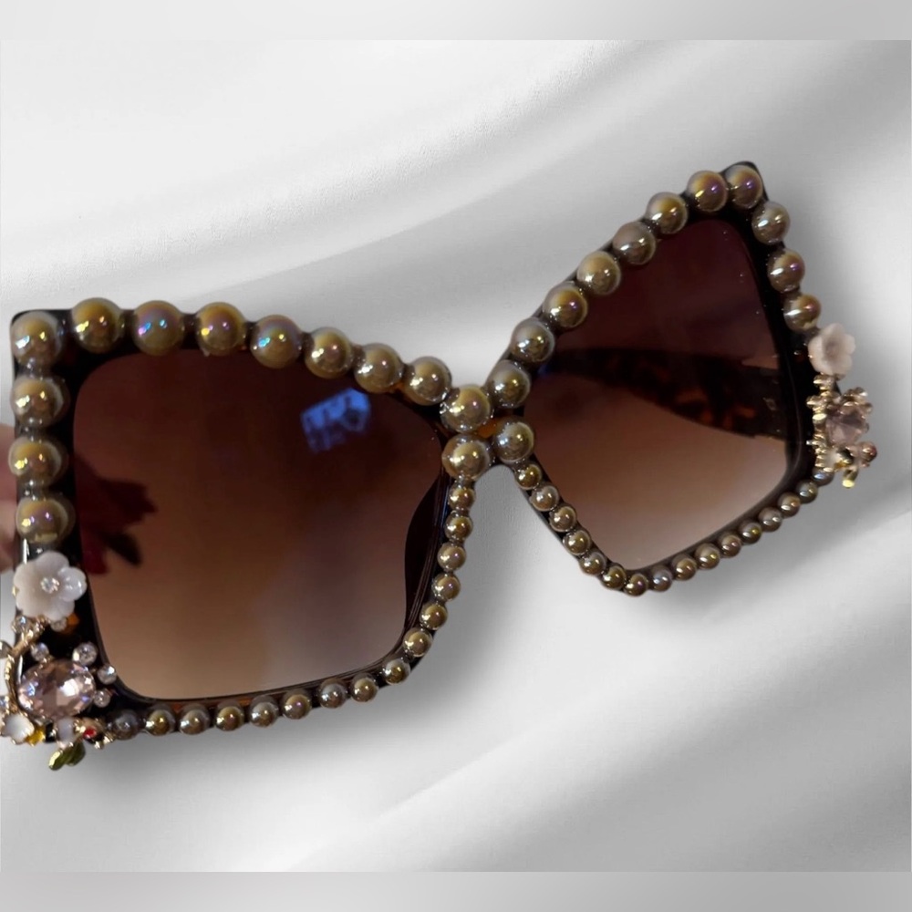 FAUX PEARL FESTIVAL SHADES - MULTIPLE COLORS - New! - Picture 3 of 3
